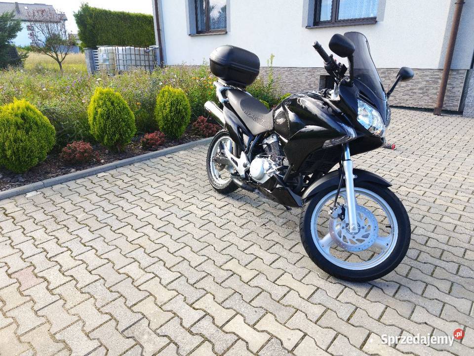 Honda Varadero XL125V 2011 Włochy Mega Rok produkcji 2011 Motoryzacja śląskie Żory