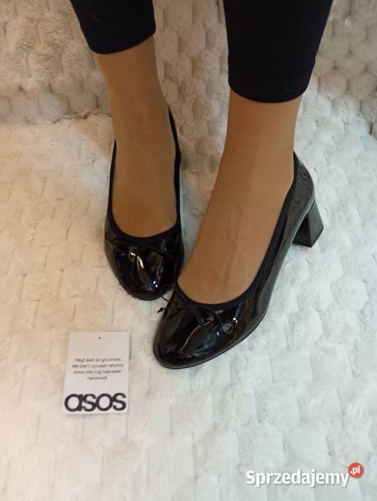 40 ASOS Design Czarne czółenka z Londynu na Kraków sprzedam