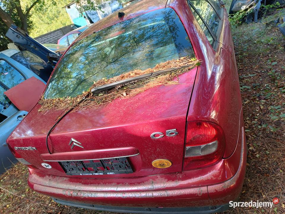 Klapa tylna Citroen C5 czerwona kod lakieru EKQD Rok produkcji 2002 Radom
