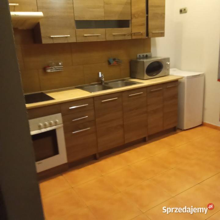 Sprzedam kawalerkę 35 m Dąbrowskiego oddzielna kuchnia Białystok