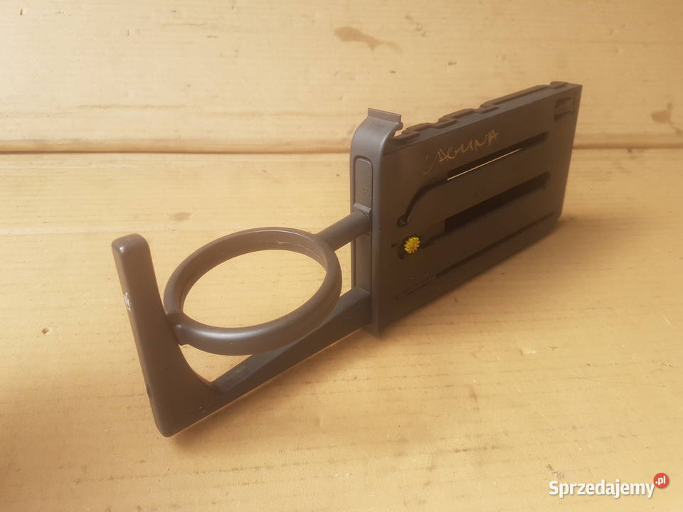 Renault Laguna 2 uchwyt na kubek szuflada