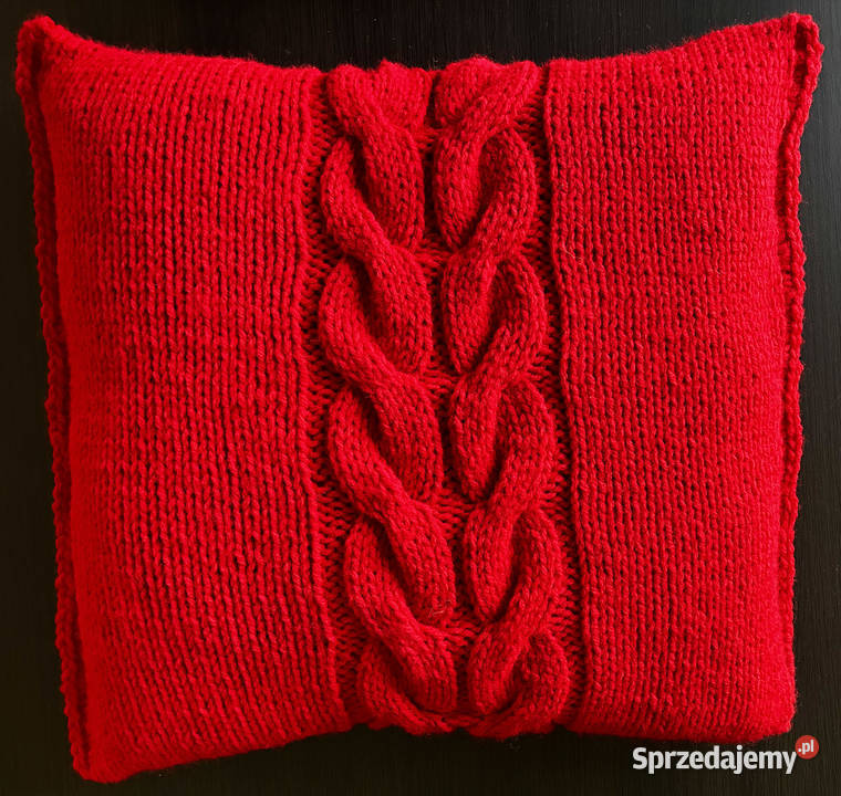 Czerwona poszewka robiona na drutach łódzkie Łódź