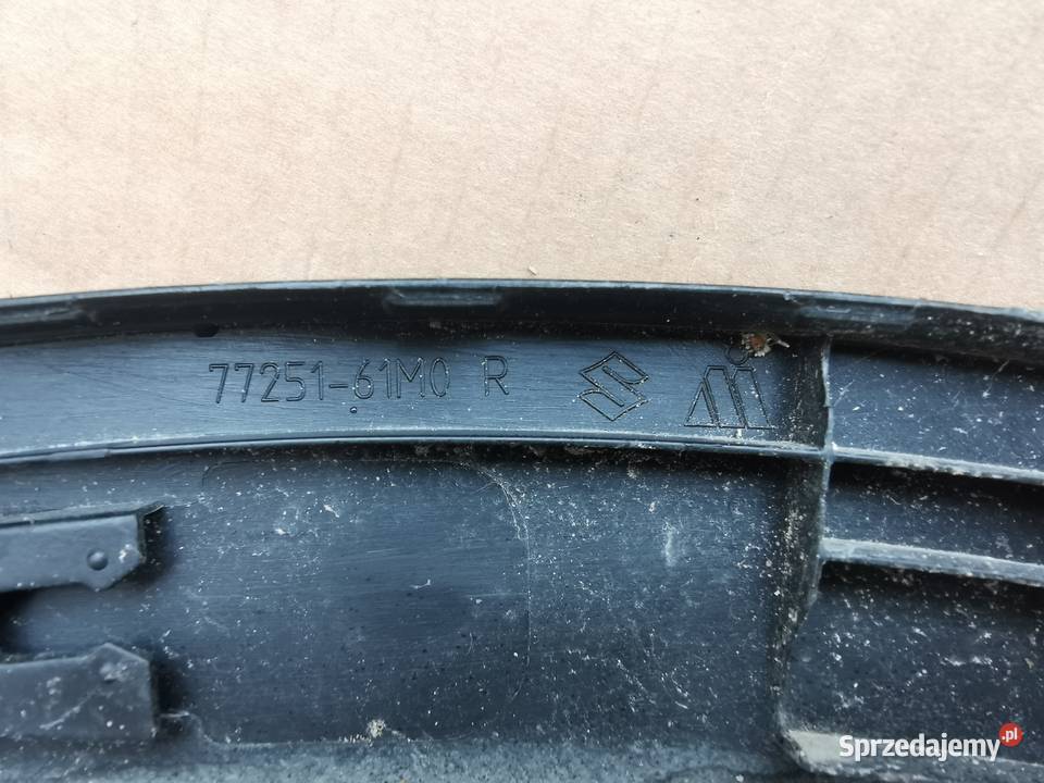 Listwa błotnika tył prawa rh R suzuki sx4 scross listwy boczne Sieraków