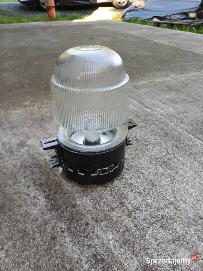 Retro lampa z 60 tych lat bakielitowy uchwyt Lubań