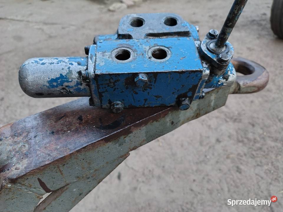 Rozdzielacz hydrauliczny na błotnik do Ursus Odechów