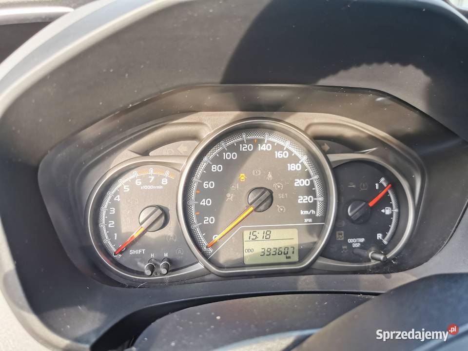 sprzedam toyota yaris 13 klima gaz Bytom