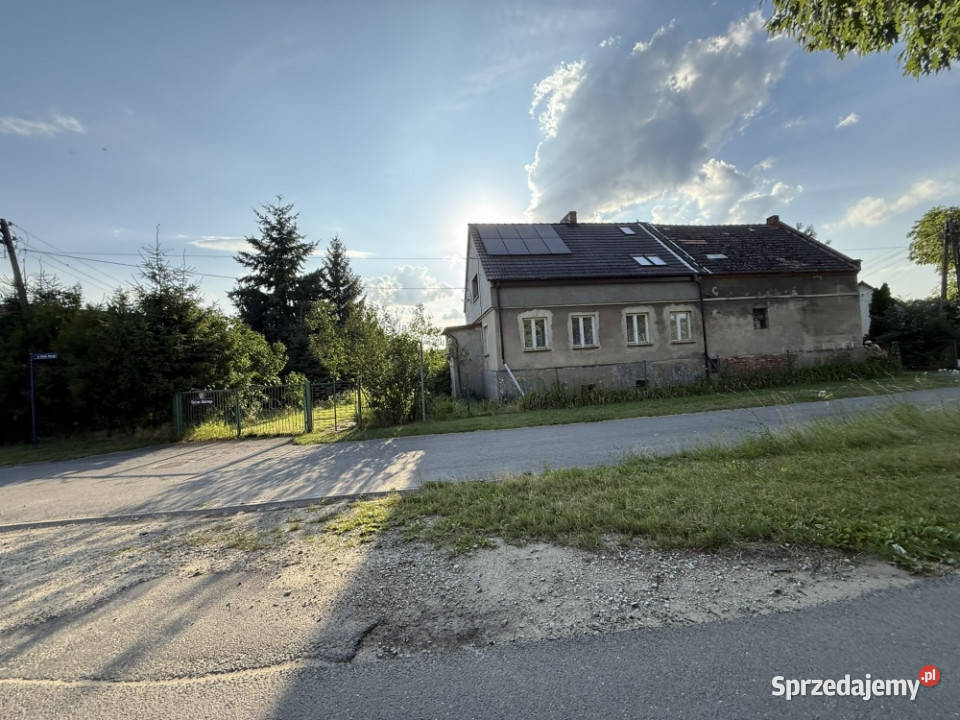 Mokry Dwór działka 225a z domem i budynkami gosp 1 piętro dolnośląskie