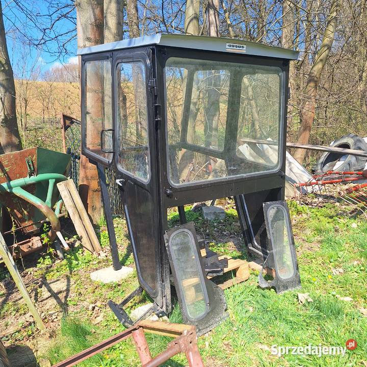 Kabina Kunów Ursus c 360 3p Dębica