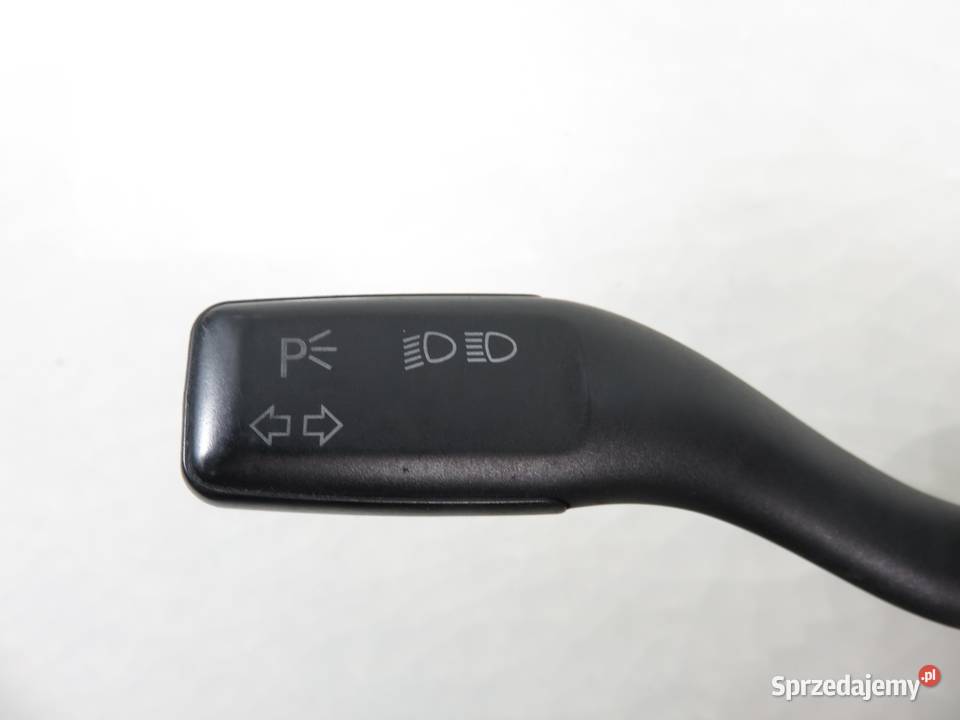 PRZEŁĄCZNIK ZESPOLONY AUDI A3 8P1 8P0907137BC