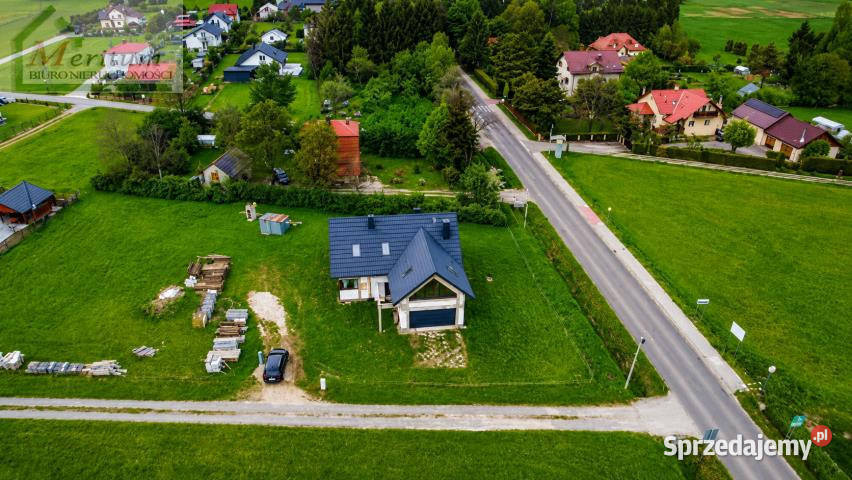Dom wolnostojący Krosno 222m2 wolnostojący