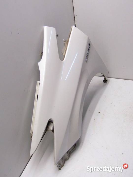 BŁOTNIK PRZEDNI LEWY PRZÓD 070 TOYOTA PRIUS III