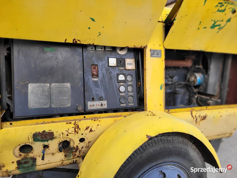sprzedaży Agregat prądotwórczy 44kw 55KVA Maszyny budowlane Góra Kalwaria sprzedam