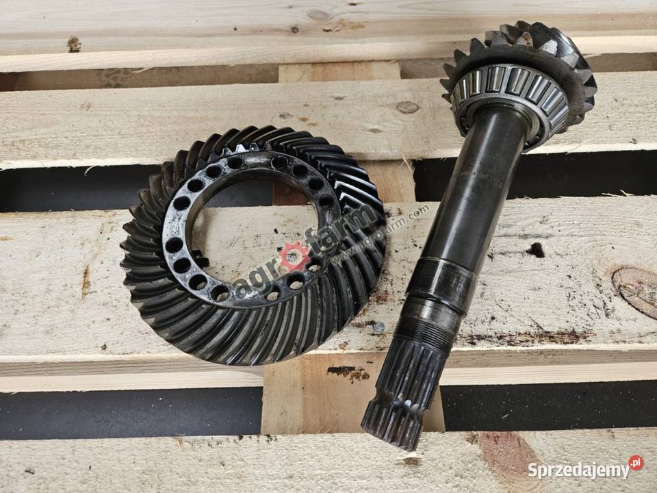 Wałek atakukoło Z20x40 Fendt SCR S4 514 512 Układ kierowniczy i oś przednia