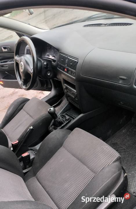 VW Golf 4 2 0 benzyna gaz Rok produkcji 2001 sprzedam