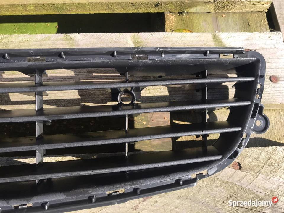 Opel Zafira B środkowa kratka zderzak przód podkarpackie Rzeszów