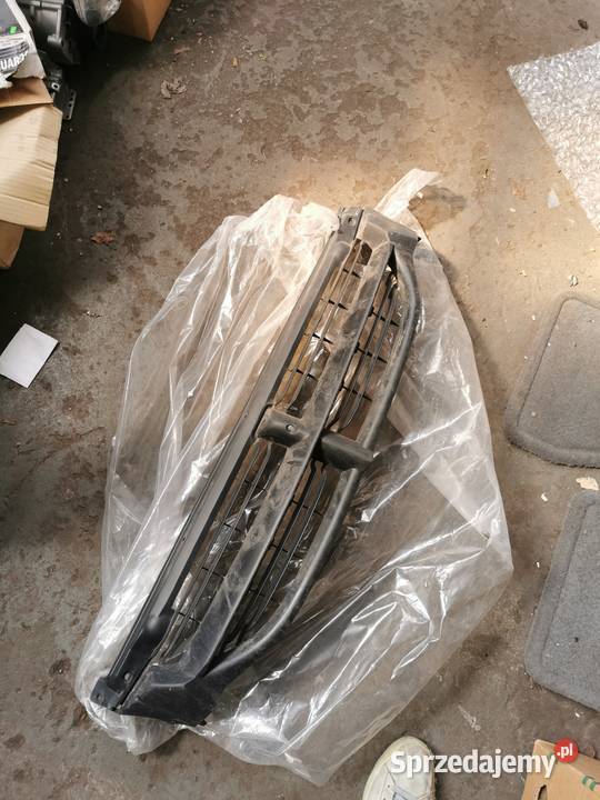 grill chrysler voyager 3 generacji zderzaki Gdynia