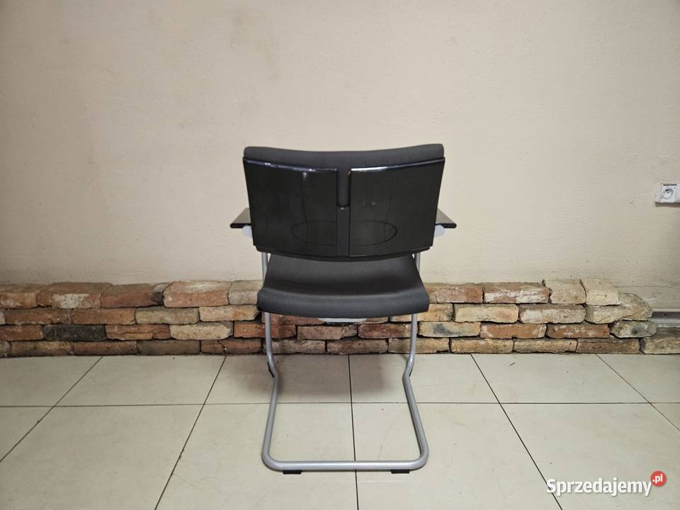 Krzesła tapicerowane konferencyjne