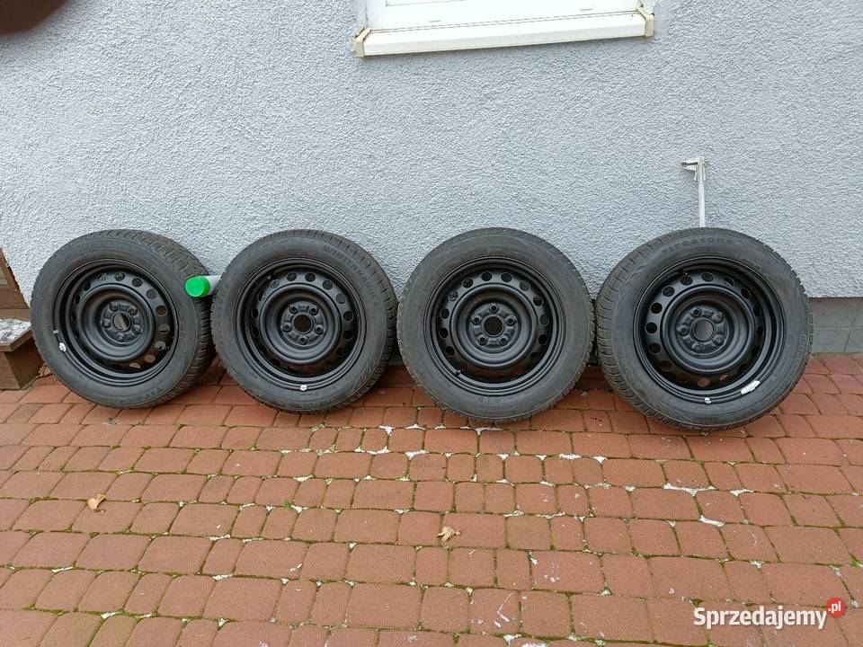 Toyota CorollaKompletne koła z oponami zimowymi 2000km łódzkie Łódź
