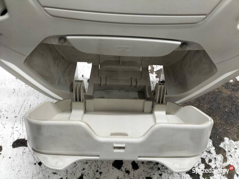 SCHOWEK PODSUFITKI NA OKULARY Ford Focus Mk3