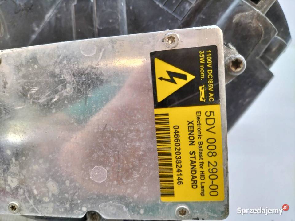 LAMPA PRZÓD PRAWA BIXENON SKRĘTNY EUROPA PRZED