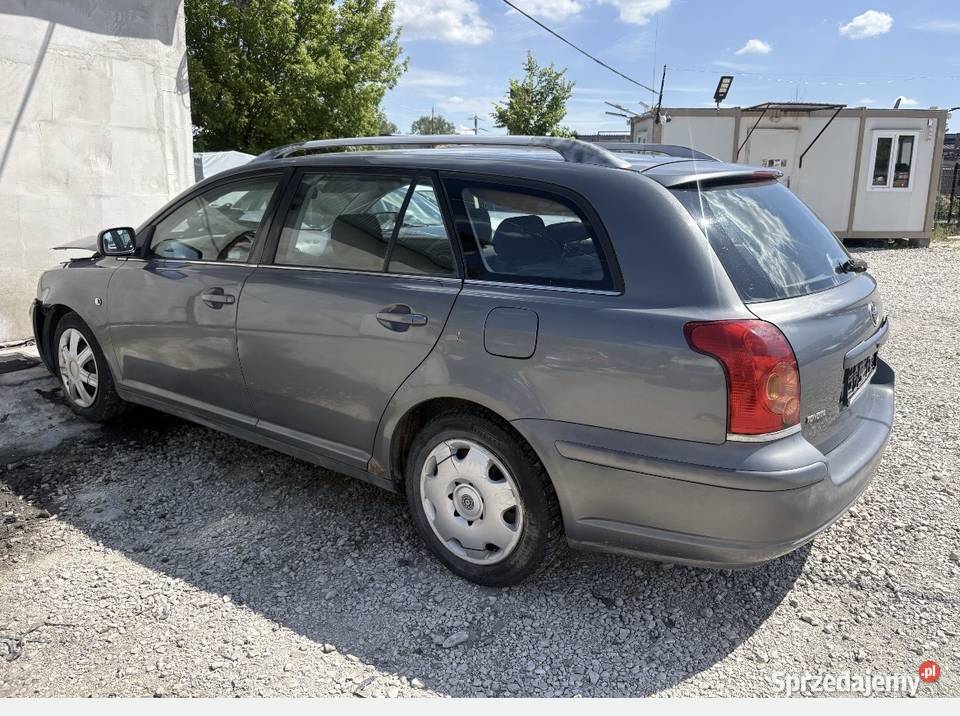 Toyota Avensis 18 127 uszkodzony przód Pińczów