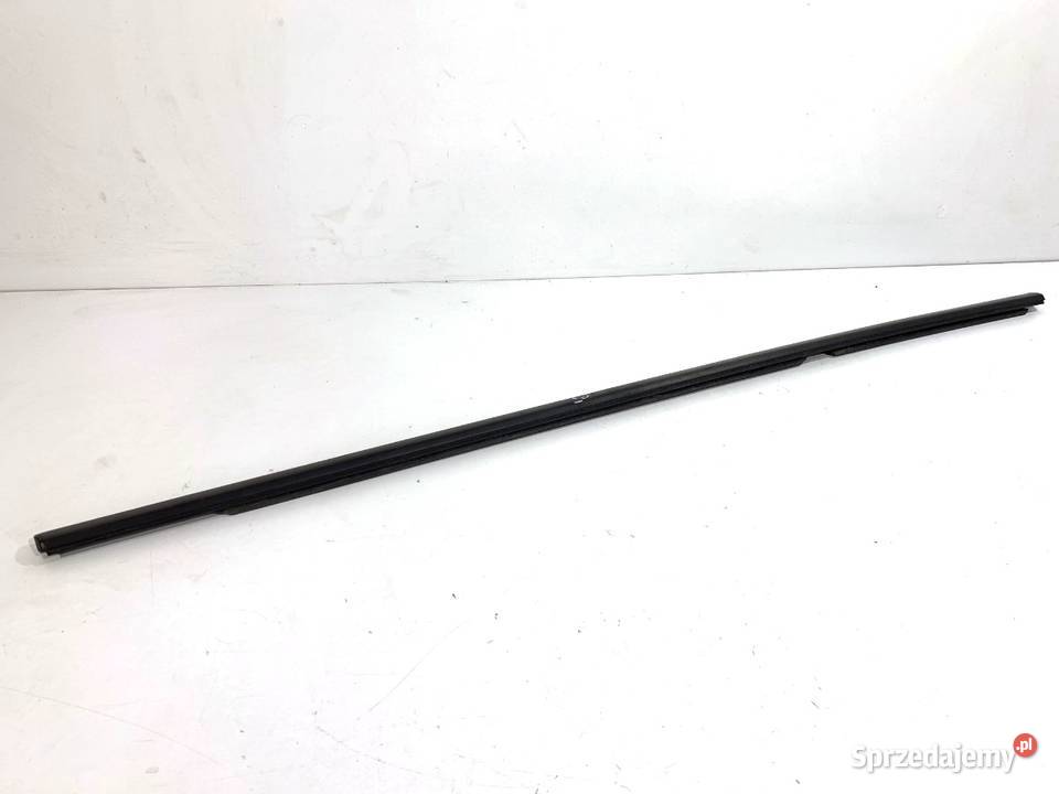 LISTWA ZGARNIAJĄCA TYŁ PRAWY BMW F48 sprzedam