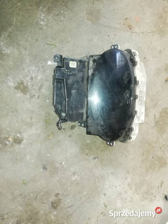 Sprzedam licznik z toyoty yaris 10 2001 Nowa Wieś
