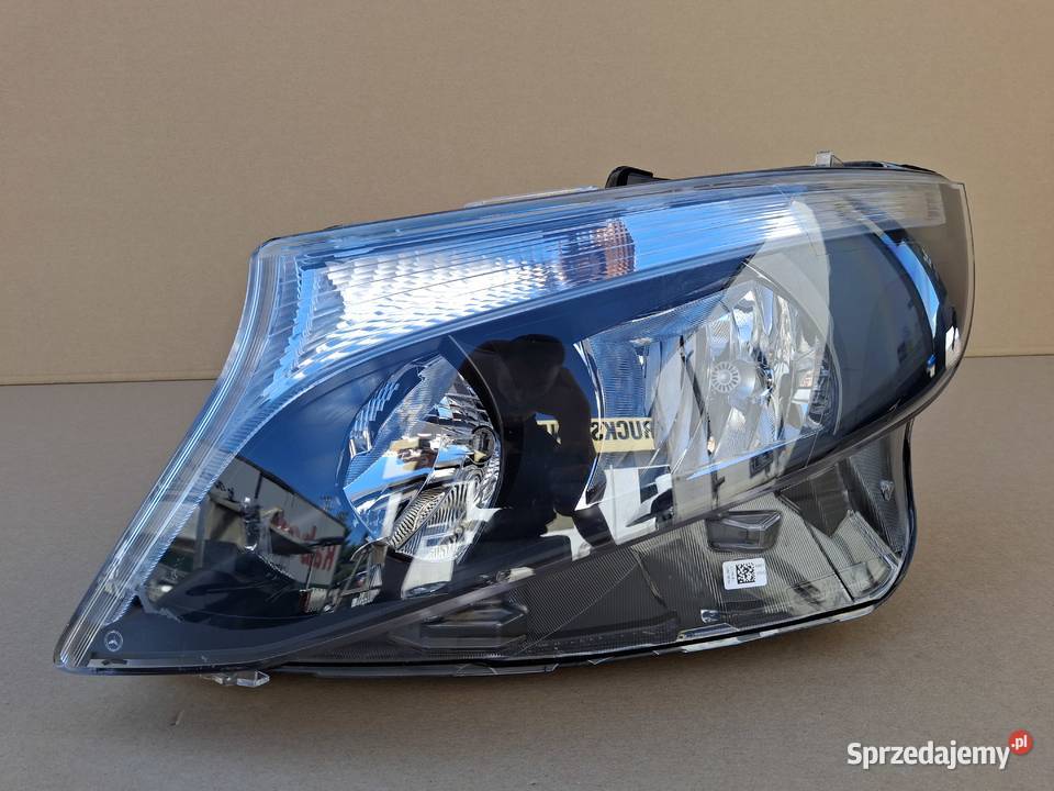 MERCEDES VITO VKLASA W447 REFLEKTOR LEWY LAMPA Bieleń