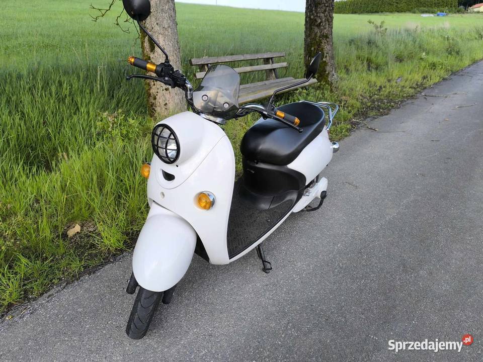 Skuter elektryczny 1500W 2016 Nowe akumulatory 1000km Iłowa