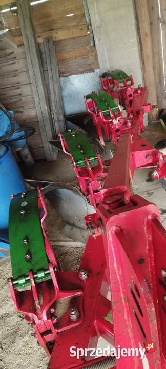 Pług Unia Tur 31120 resor nie kverneland Maszyny uprawowe Sokółka