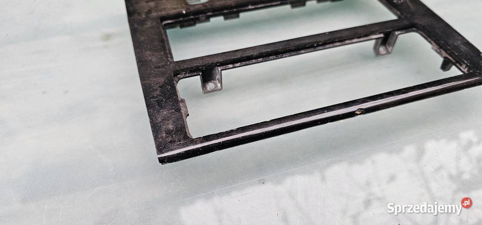 Ramka radia panel mercedes w210 avantgarde