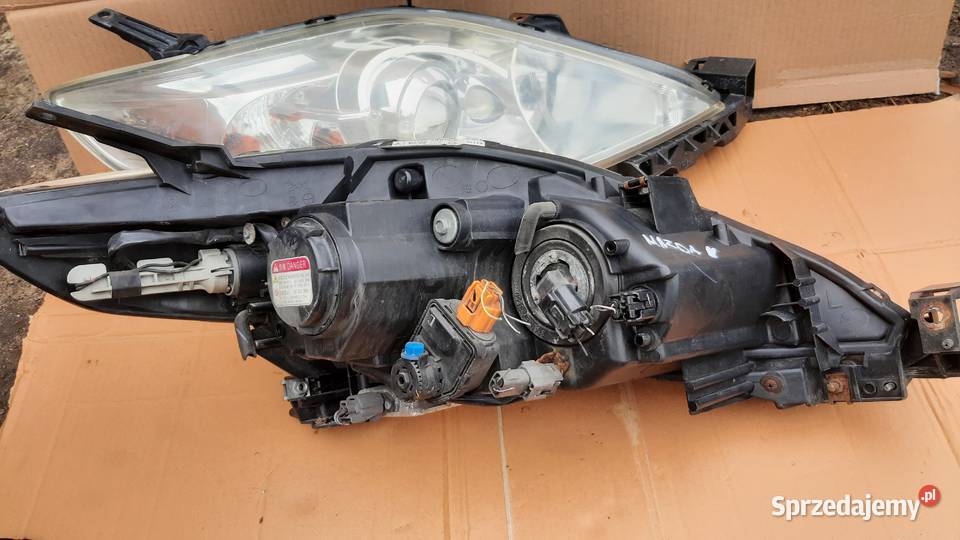 lapa prawa lewa mazda 5 V premancy ksenon Dębno
