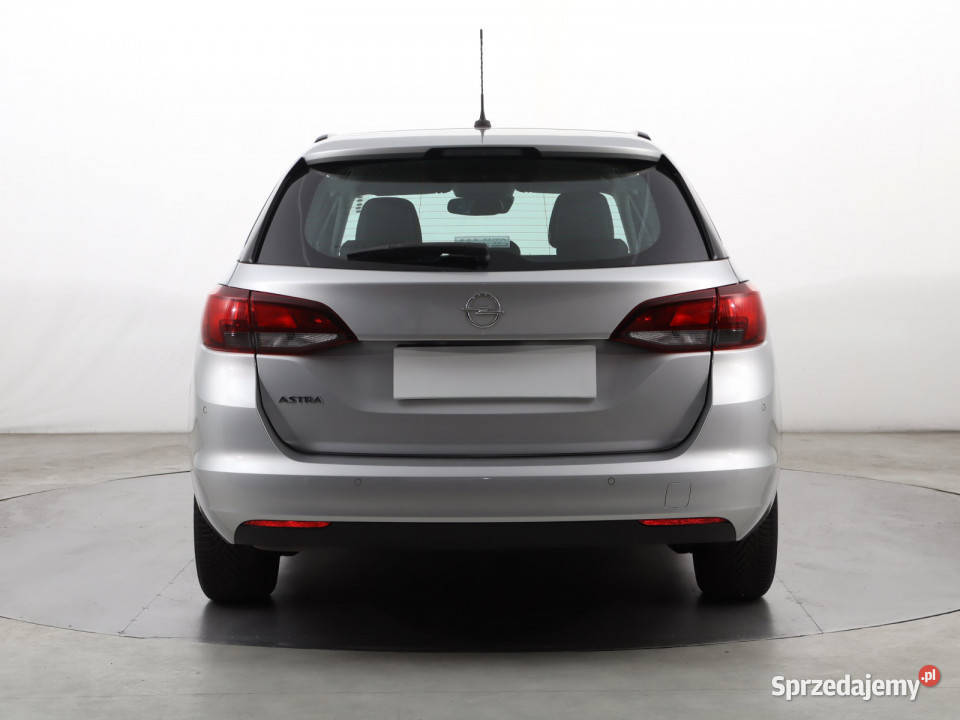 Opel Astra 15 CDTI