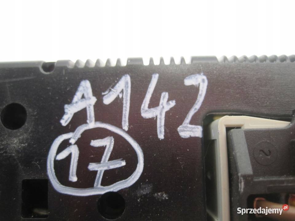 VW GOLF V 07r panel klimatyzacji 1K0820047GK Motoryzacja