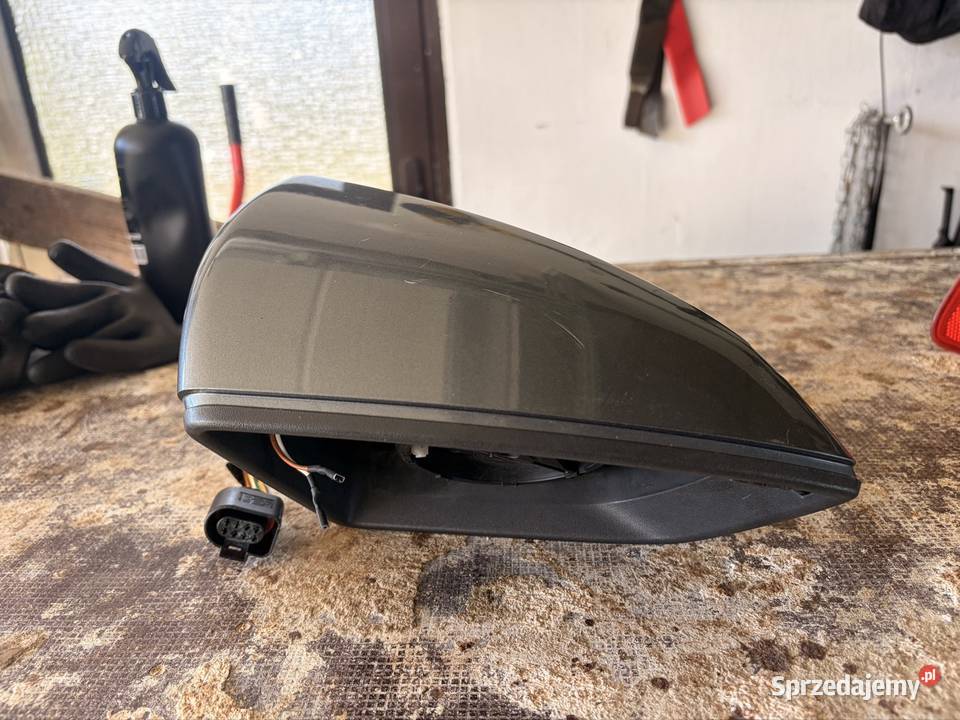 Lusterko prawe Seat Leon III ST LX7R 6Pin Rok produkcji 2014 Drezdenko