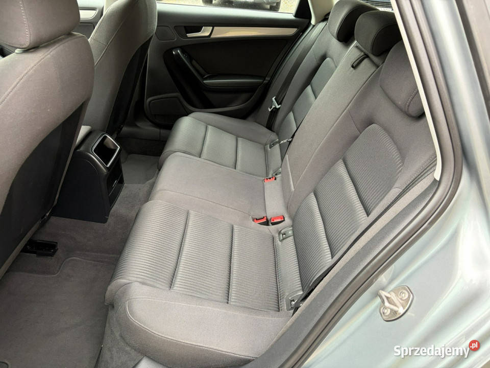 Audi A4 Avant 18 Podgrzewane fotele Hak zadbane A4 mazowieckie