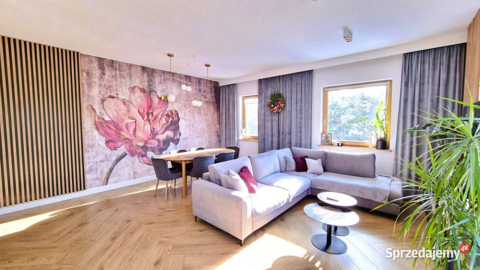 Modernistyczny dom jeziorem z funkcją pensjonatu Gorzewo