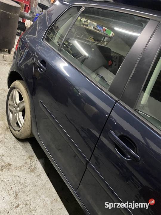 Golf 5 20tdi bmp 2008 na czesci Samochody na części Kłonów