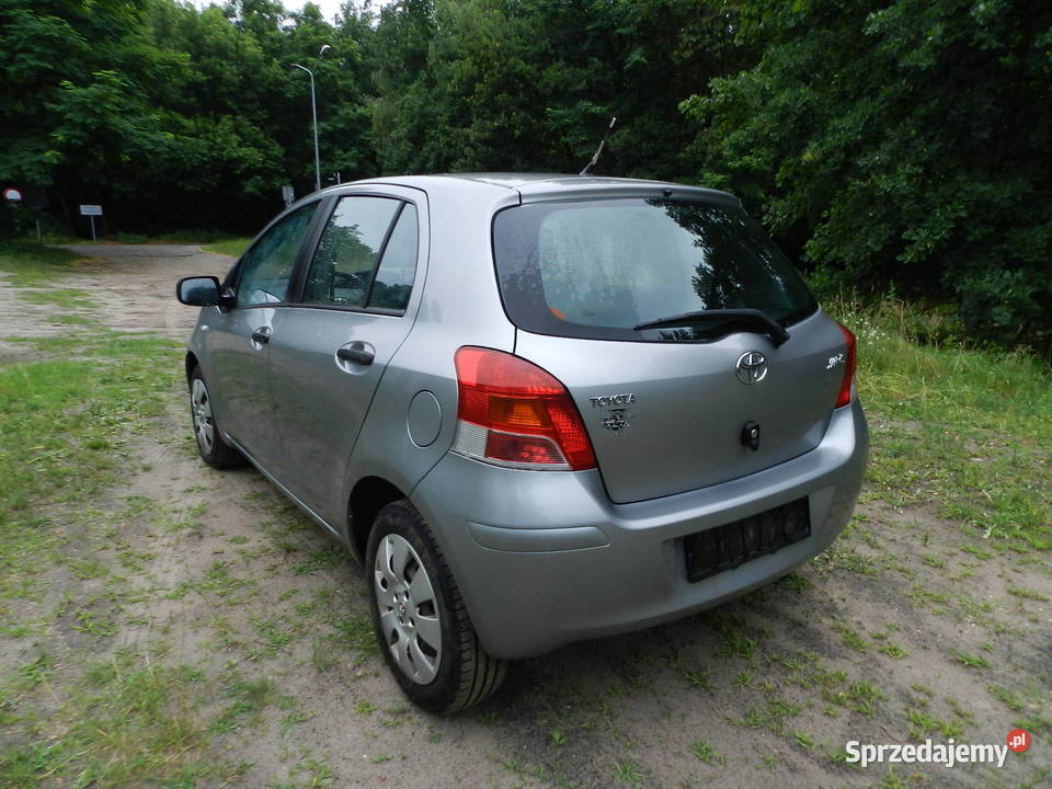 Toyota Yaris II LIFT 133 VVTi DUAL 101 6biegów kurtyny powietrzne Puszczykowo