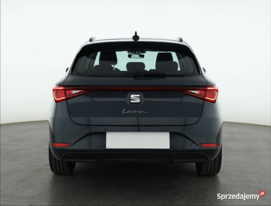 Seat Leon 15 eTSI szary
