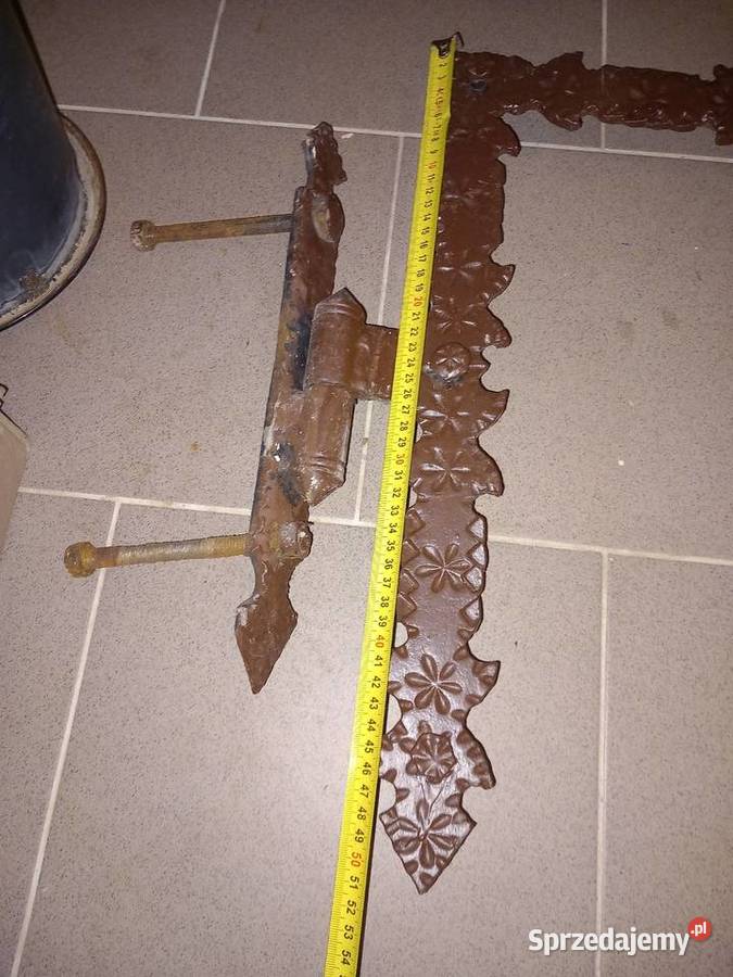 Zawiasy kute szyldy klamka zamek Ptaszkowa