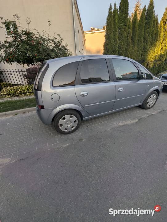 Udział w wysokości 12 w prawie własności w manualna Meriva Warszawa sprzedam