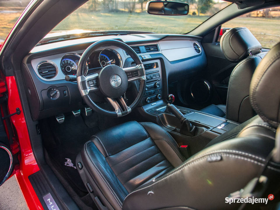 Mustang 37 2012 Wyposażenie Premium Manual 191 wielofunkcyjna kierownica Nakło Śląskie