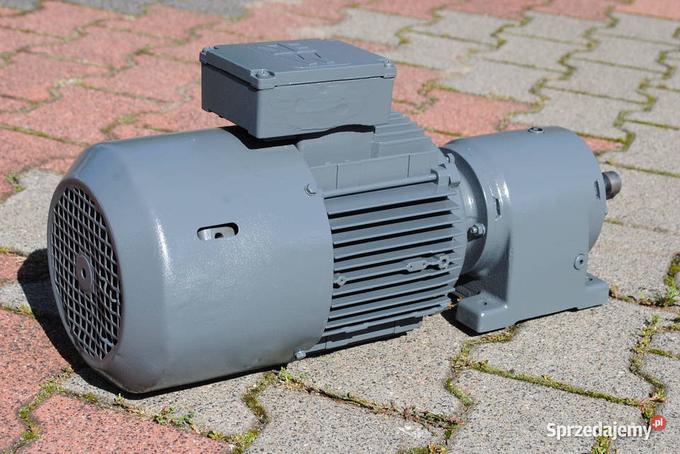 Motoreduktor dwubiegowy 0313kw 28116obrmin z Kargowa sprzedam
