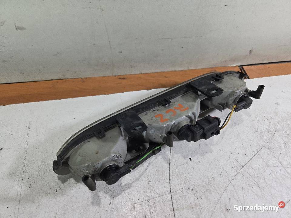 ŚWIATŁO STOPU PEUGEOT RCZ 16 THP YM407003