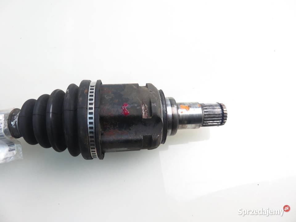 PÓŁOŚ LEWA PRZEDNIA TOYOTA AVENSIS VERSO M2 20 D