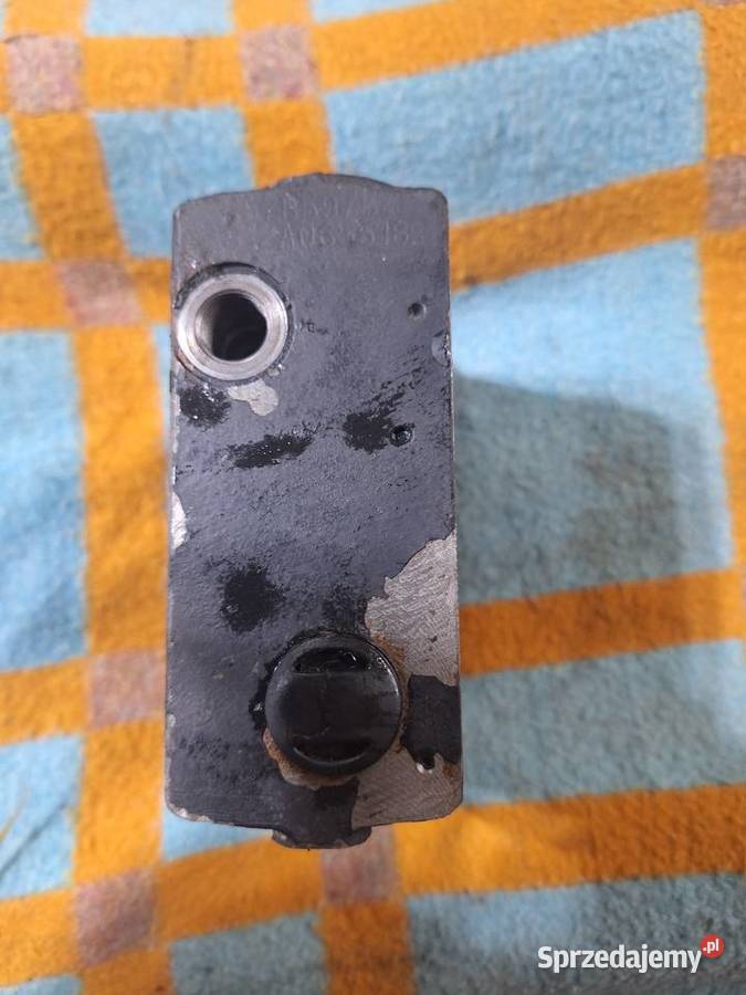 Danfoss PVG32 Manitou 794641 entry plate blok Strzelce Krajeńskie