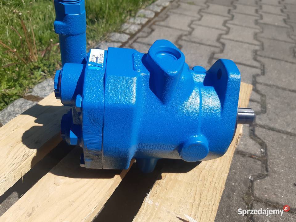 Pompa Eaton Vickers PVQ13 A2R SE1F 20 7 12 Produkcja Perzów