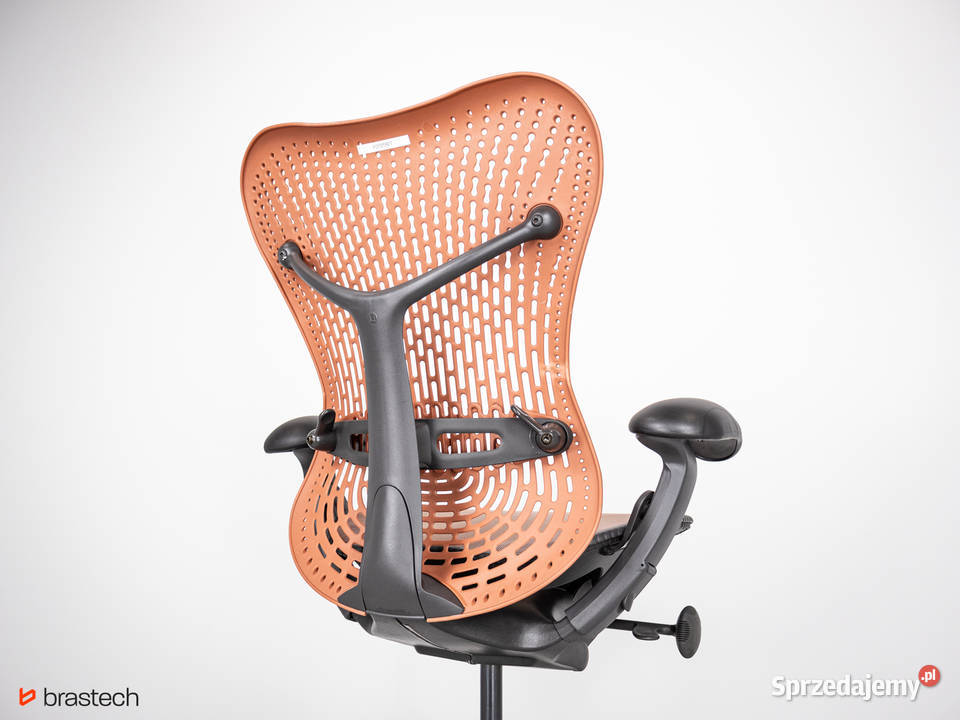 Fotel biurowy Herman Miller Mirra ceglasty Sątoczno