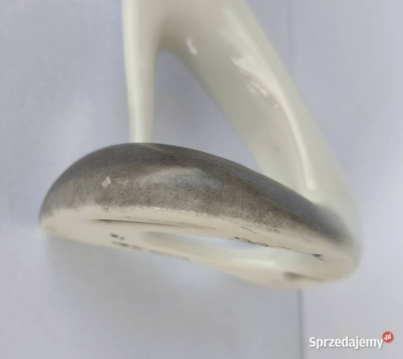 Ćmielów Lis siedzący Porcelana i szkło Warszawa